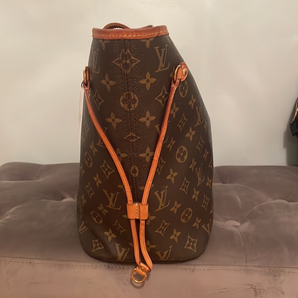 Louis Vuitton, Monogram Neverfull MM with Pouch - Picture 3 of 16